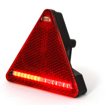 Obrázek k výrobku 62865 - Zadní LED světlo 12–24V, trojúhelníkové,pravé